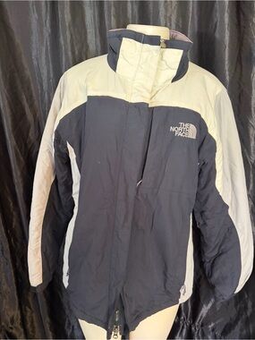 The North Face Men’s Navy and Cream Ski Jacket
